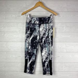 Mono B Black White Yoga Activewear Exercise Capri